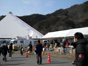 早朝の釜石市街地の写真